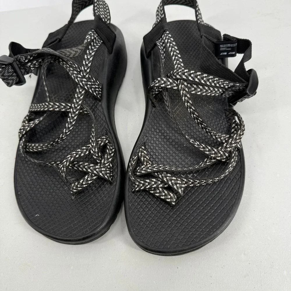 Chaco Z/Cloud 2 Sandals Womens Size 9 Black White Double Strap Toe Loop J106266W